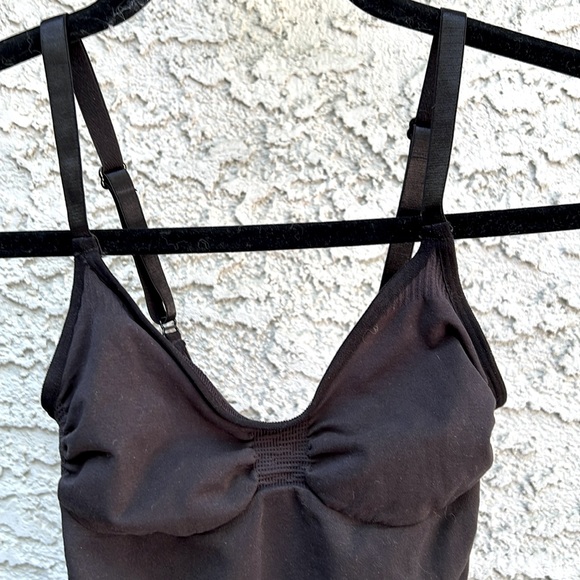 SKIMS Other - Skims bodysuit size L/XL